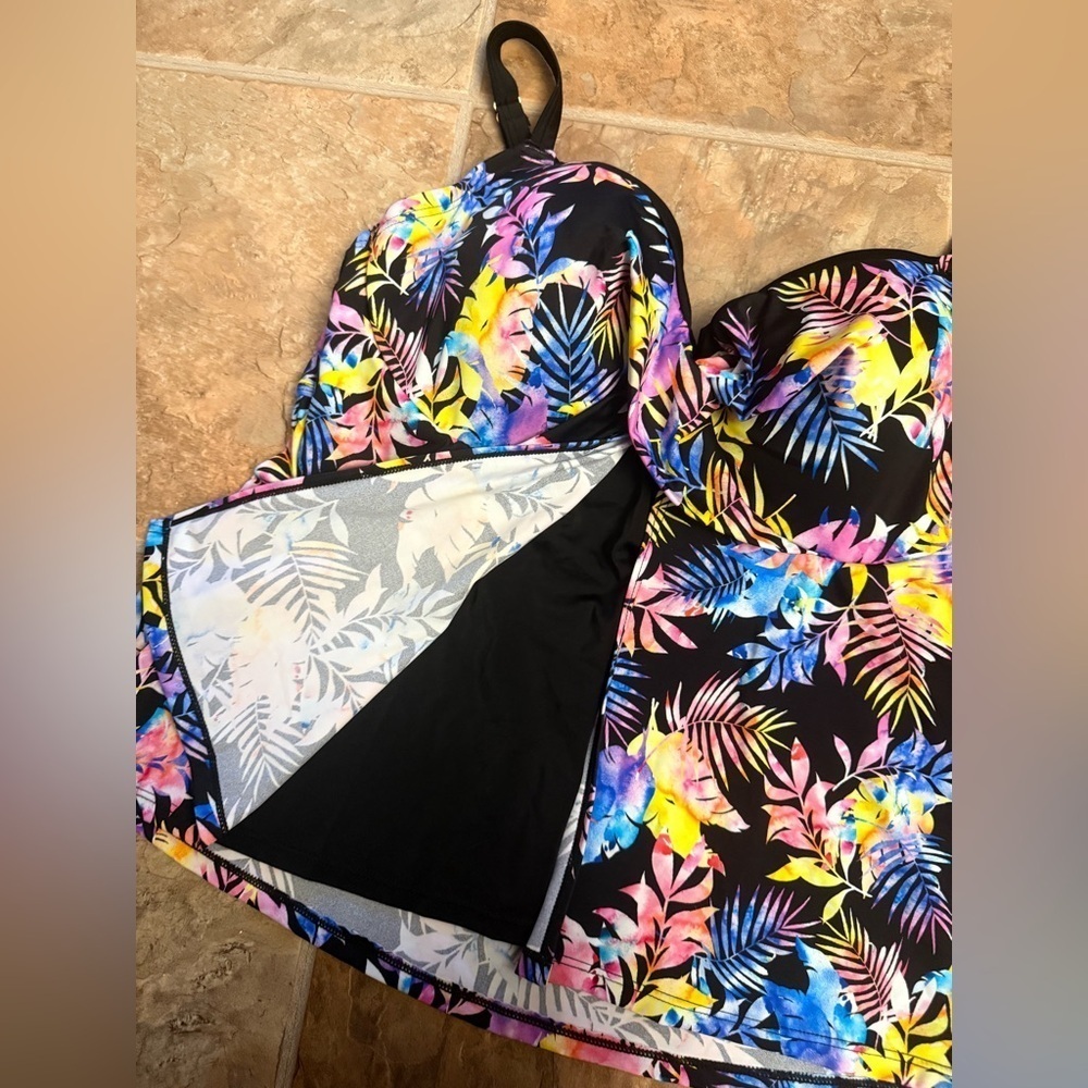 NWT Swimsuits For All Faux Flyaway Tropical Print Top Tankini Pink Blue Black 22 - Picture 6 of 10